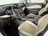 جاك JS4 2025 V4 1.5L بتصميم ثنائي اللون